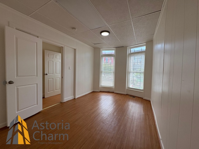 Building Photo - Updated 4 BR Home with Spacious Yard & Pre...