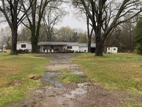 Building Photo - 513 Co Rd 4413