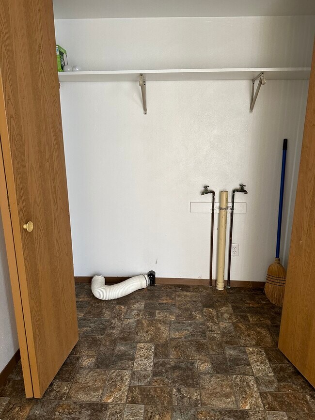 Conexión eléctrica WD - 220 N Monroe St