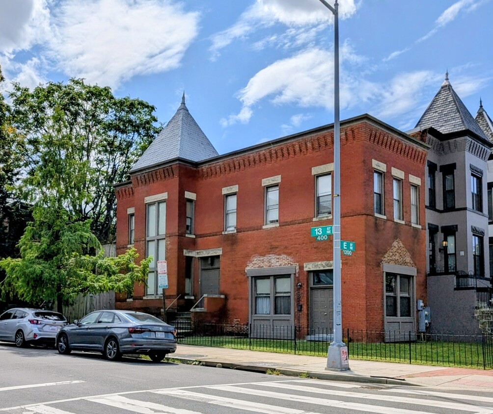 Primary Photo - 436 13th St NE