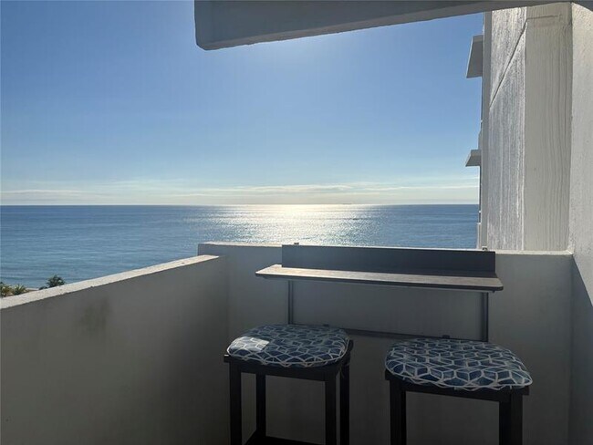 Foto del edificio - 1370 S Ocean Blvd