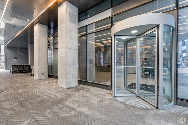 Building Photo - Toronto House