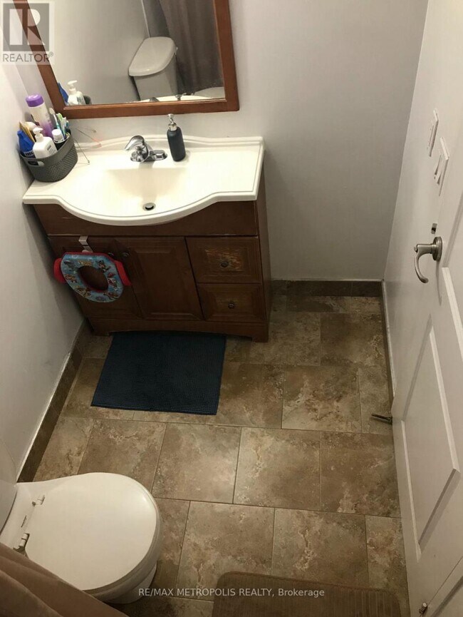 Photo du bâtiment - 21 Markbrook Ln