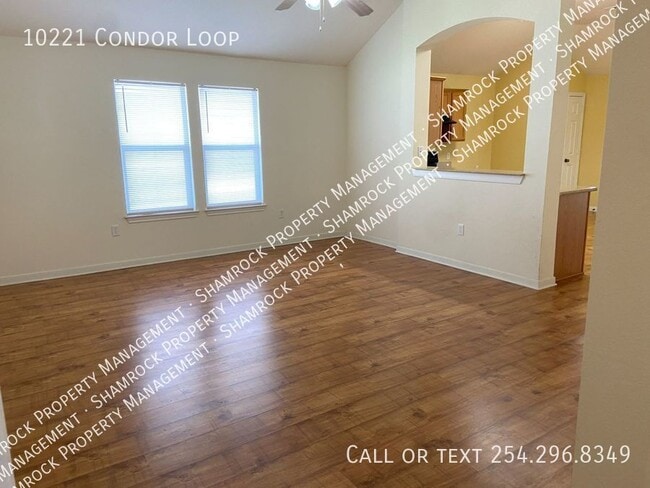 Building Photo - Falcon Pointe Cottage