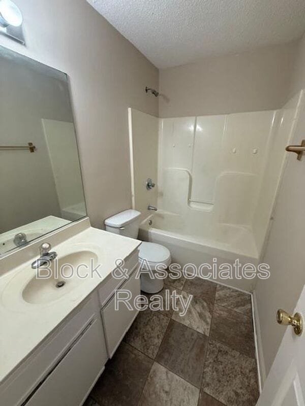 Foto del edificio - 402 Southway Rd