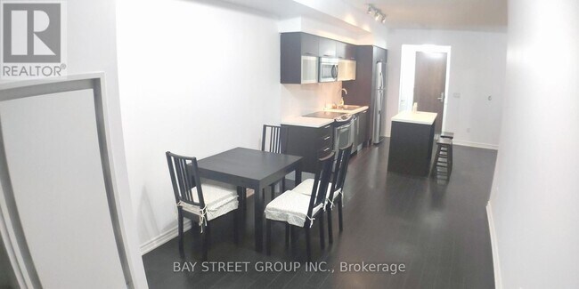 Photo du bâtiment - 386-3386 Yonge St