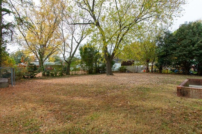 Building Photo - Call Sabrina Thomas at 757-767-0767 for more information