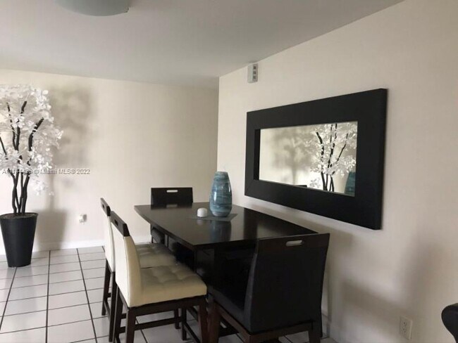 Foto del edificio - 2201 SW 100th Ct