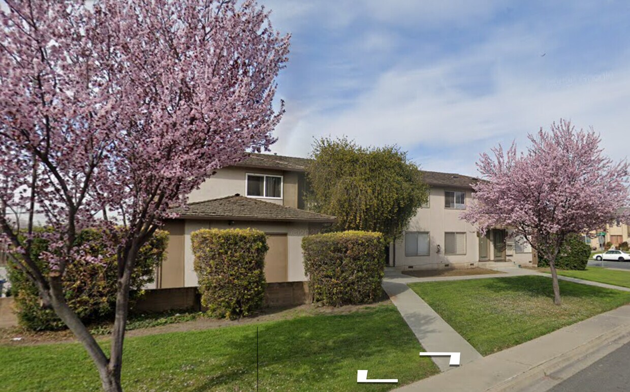 Primary Photo - 455 N Abel St