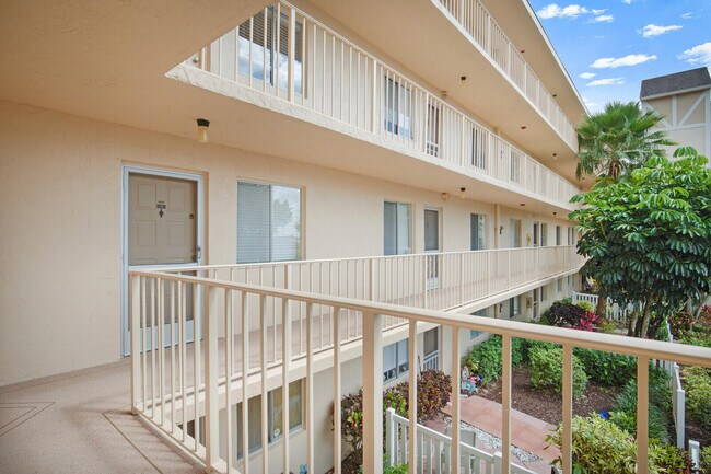 Foto del edificio - 6795 Huntington Ln