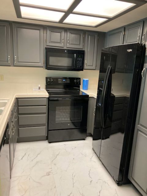 Foto del edificio - 2875 Idlewild Dr