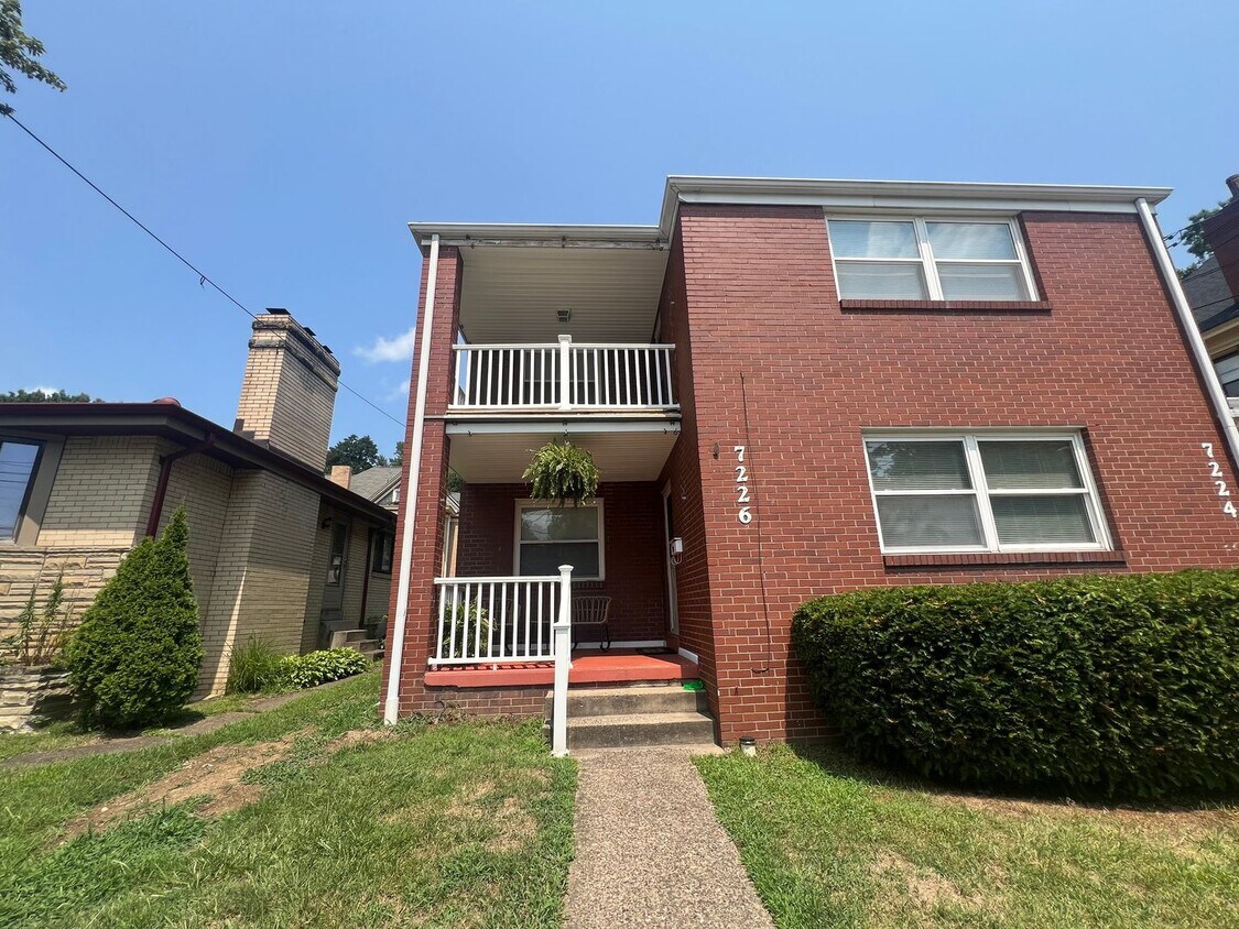 Foto principal - 7224-7226 Church Ave - (26217)