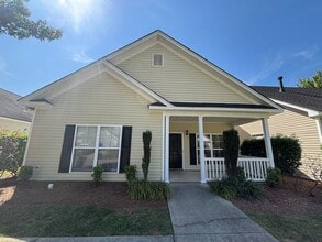 Building Photo - 225 Windsor Trace Dr