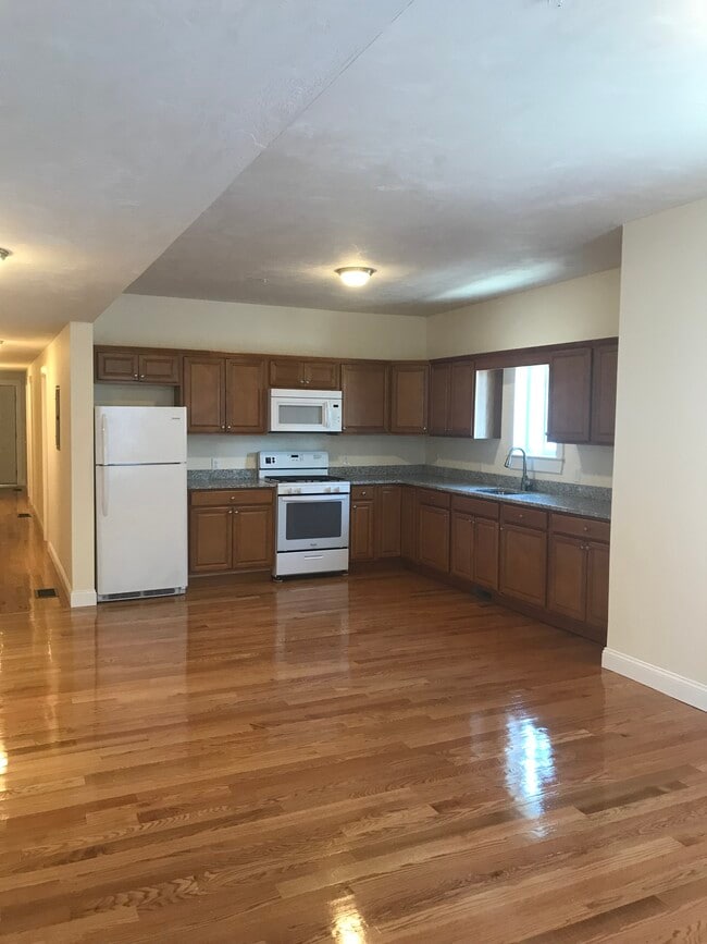 Photo - 17 3rd Ave Apartment