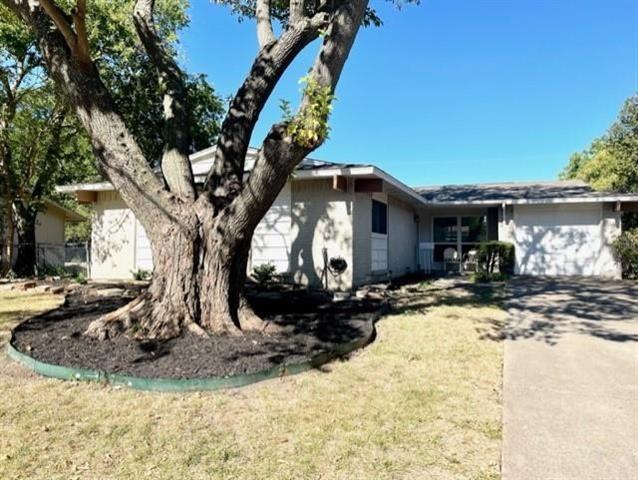 Foto del edificio - 833 Brentwood Ln