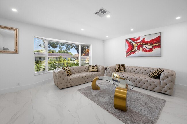 Foto del edificio - 1233 Mystic Way
