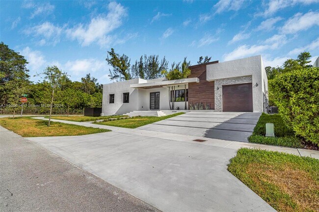 Building Photo - 19750 SW 78th Ct