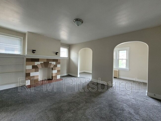 Building Photo - 3853 Brighton Rd