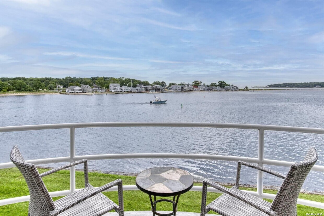 32 Stirling Cove, Greenport, NY 11944 Condo for Rent in Greenport, NY