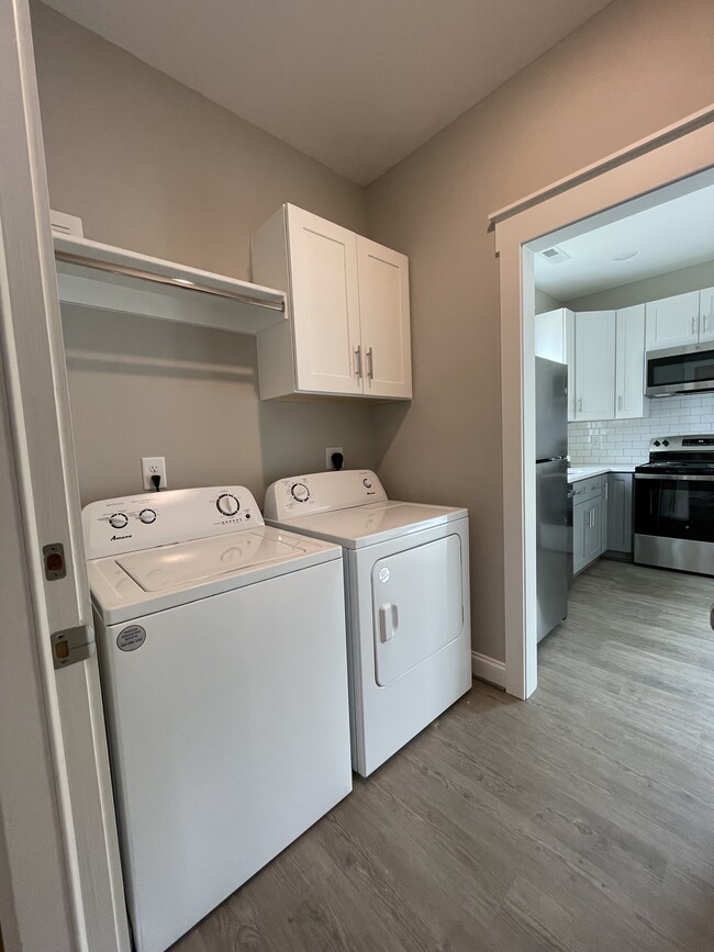 Foto del edificio - 7733 Barefoot Rd