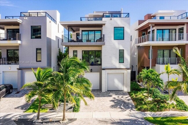 Photo - 332 Balboa St House