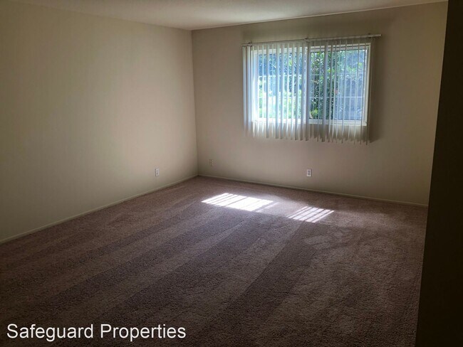 Foto del edificio - 3 br, 2 bath House - 1335 Newport Ave. #204