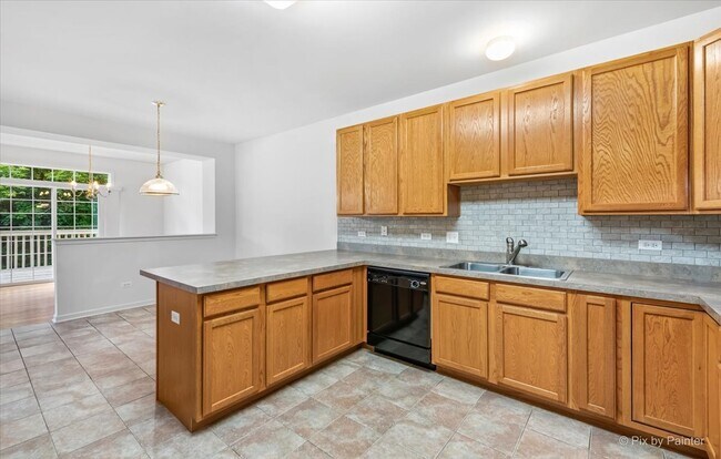Foto del edificio - 738 Oak Hollow Rd