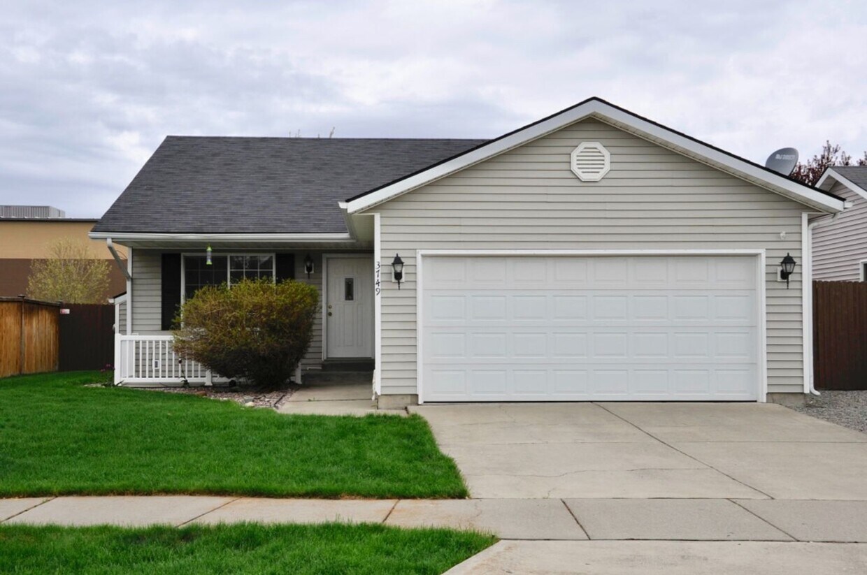 Foto principal - 4 bed 2 bath near Kootenai Fairgrounds