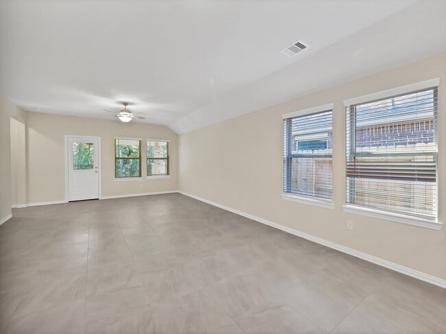 Foto del edificio - 4826 Marigold Breeze Dr