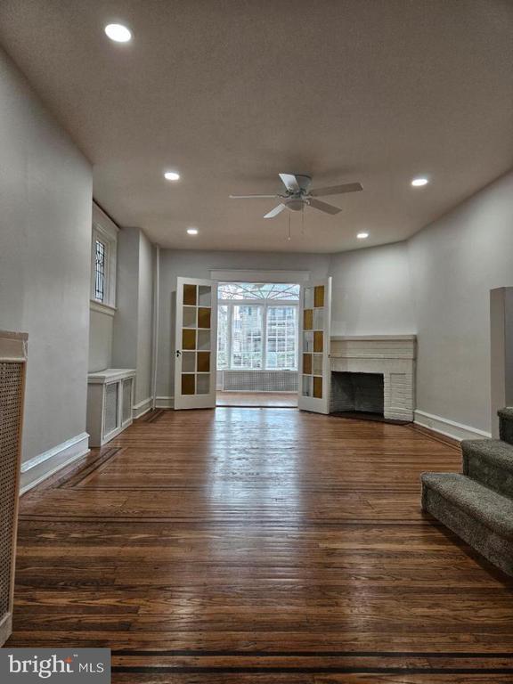 Foto del edificio - 409 W Mt Airy Ave