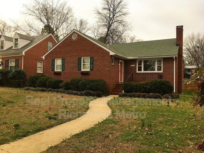 Building Photo - 3907 Kensington Ave
