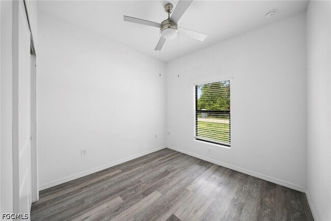 Foto del edificio - 4716 29th St SW