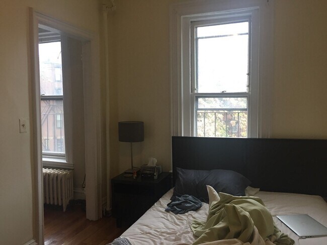 Building Photo - 217 Newbury St