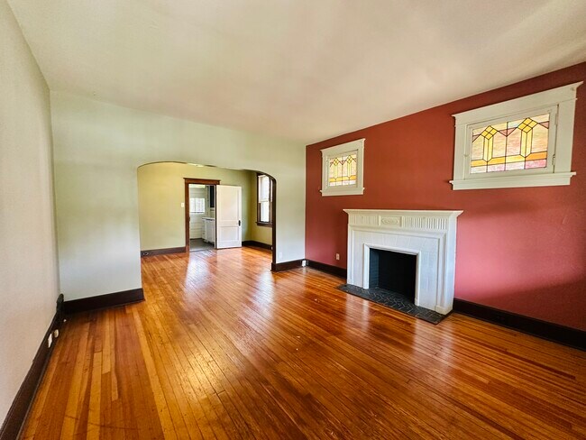 Foto del edificio - 7509 Trenton Ave