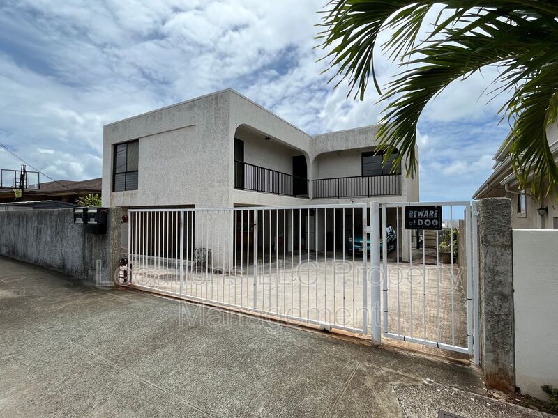 Primary Photo - 3565 Puuku Mauka Dr
