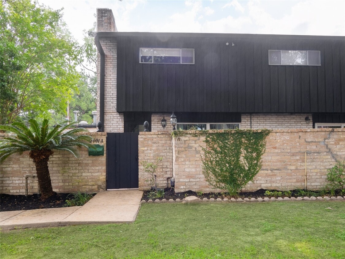 Foto principal - 2001 Stoney Brook Dr