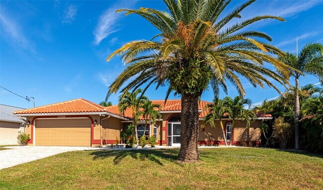 Building Photo - "3-Bedroom Oasis with Granite Accents & Mo...