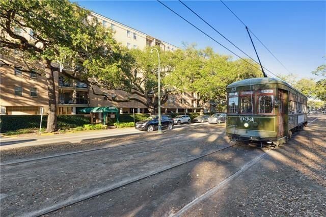 Photo - 3915 St Charles Ave Apartment