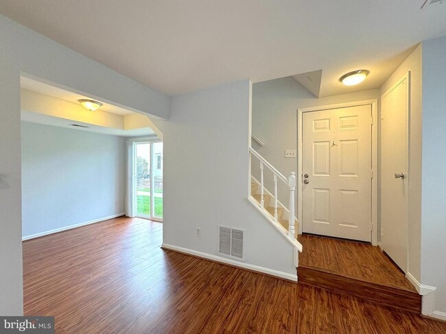 Foto del edificio - 9671 Hagel Cir