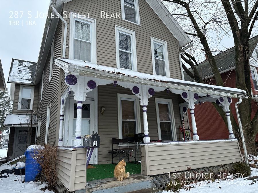 Primary Photo - 2 story apartment with an open floor plan ...