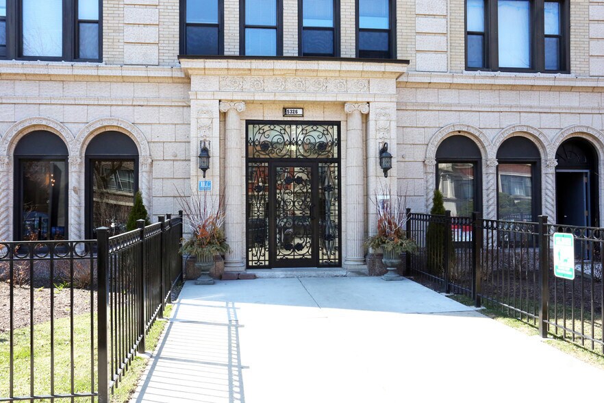 The Victorian Apartments Rentals Chicago, IL