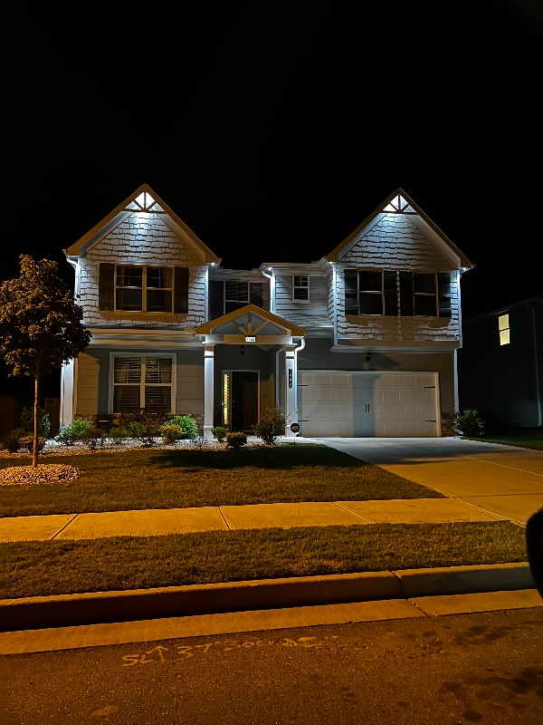 Foto del edificio - 2444 Haliard Way