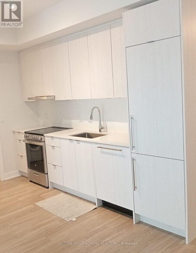 Building Photo - 4130 Parkside Village Dr