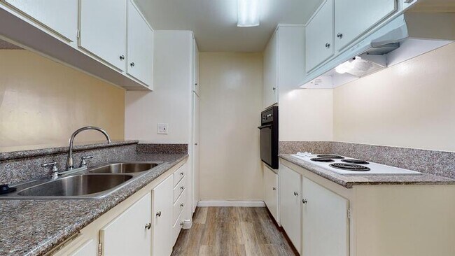 Foto del edificio - 3848-3858 W 226th St