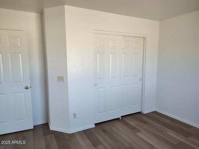 Foto del edificio - 18931 N Toya St