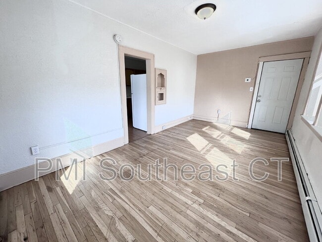 Foto del edificio - 92 Truman St