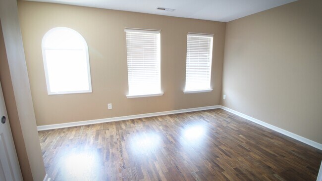 Foto del edificio - Gorgeous 2br/2.5ba Two-Floor Townhouse in ...