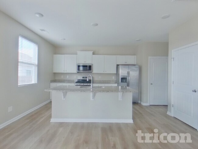 Foto del edificio - 753 Prominence Rd