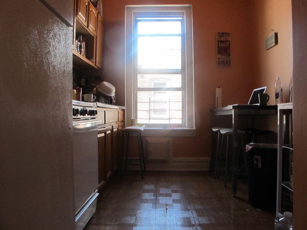 Kitchen - 1704 E 15th St