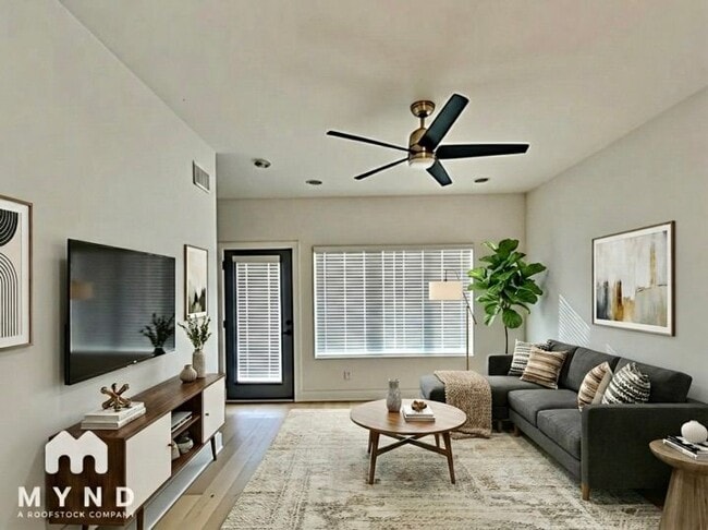 Building Photo - 1434 Walker Pl SE